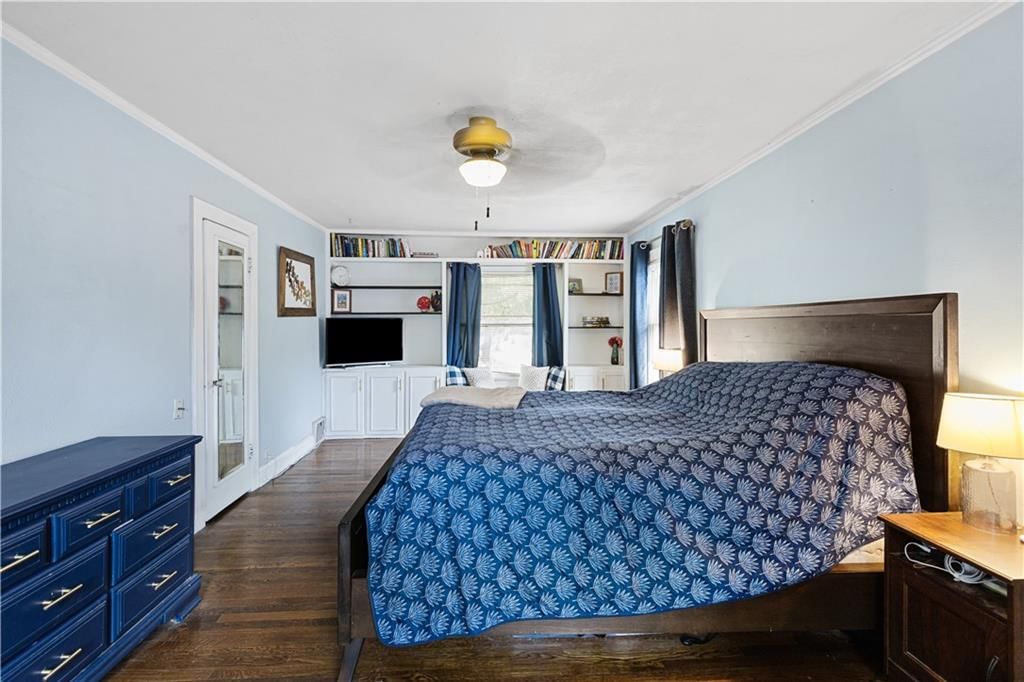 5836 Oak Street — photo 37
