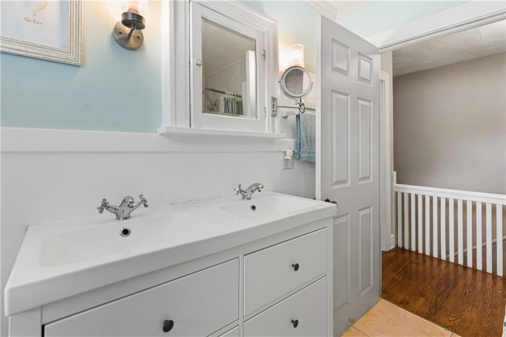 5836 Oak Street — photo 42