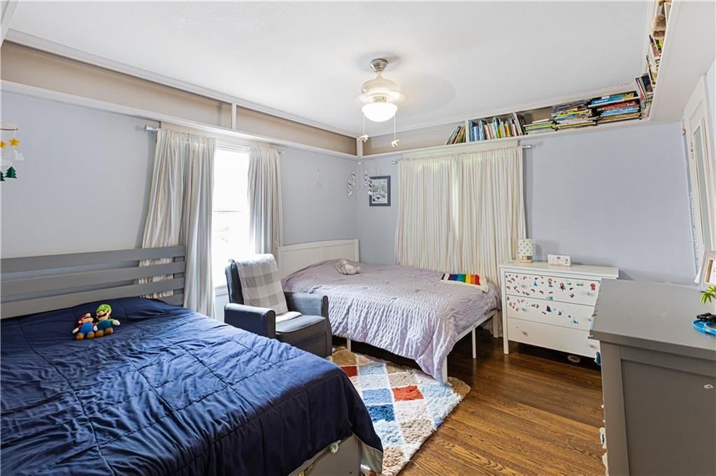 5836 Oak Street — photo 46