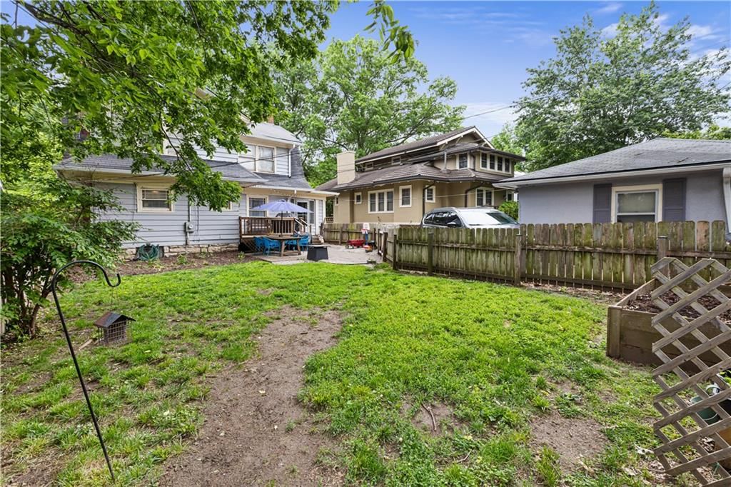 5836 Oak Street — photo 53