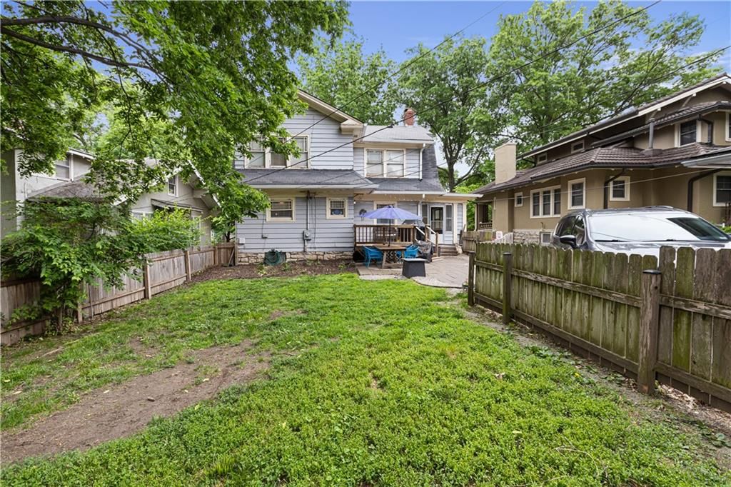 5836 Oak Street — photo 54