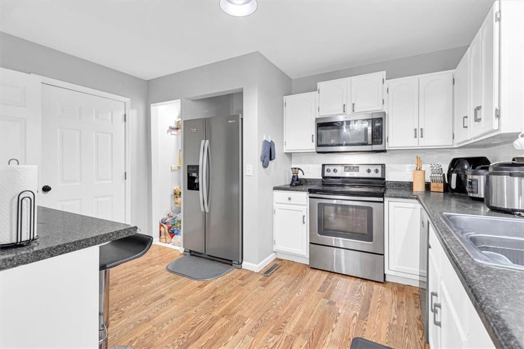4518 Iris Avenue — photo 25