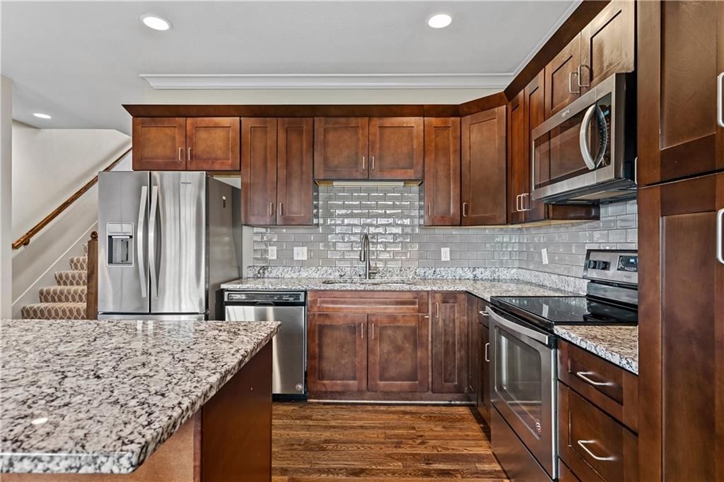 15849 Shawnee Drive — photo 9