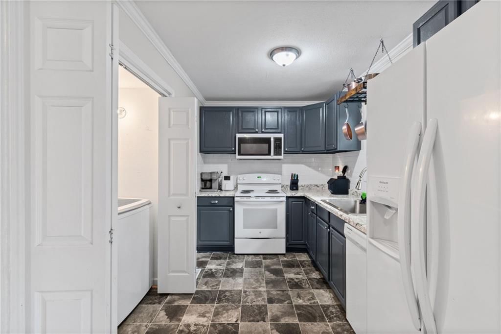 504 S Wellington Street — photo 4