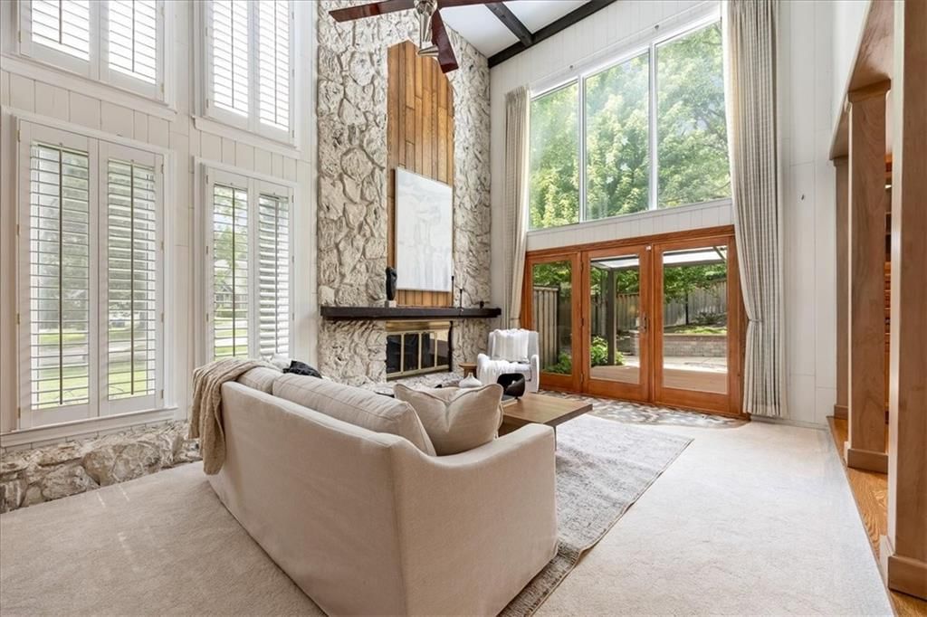 8800 Rosewood Drive — photo 4