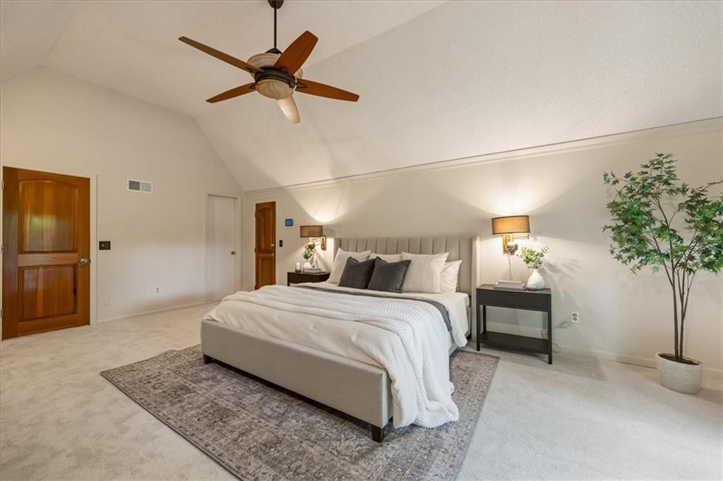 8800 Rosewood Drive — photo 13