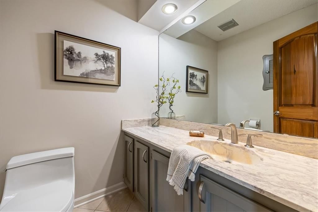 8800 Rosewood Drive — photo 14