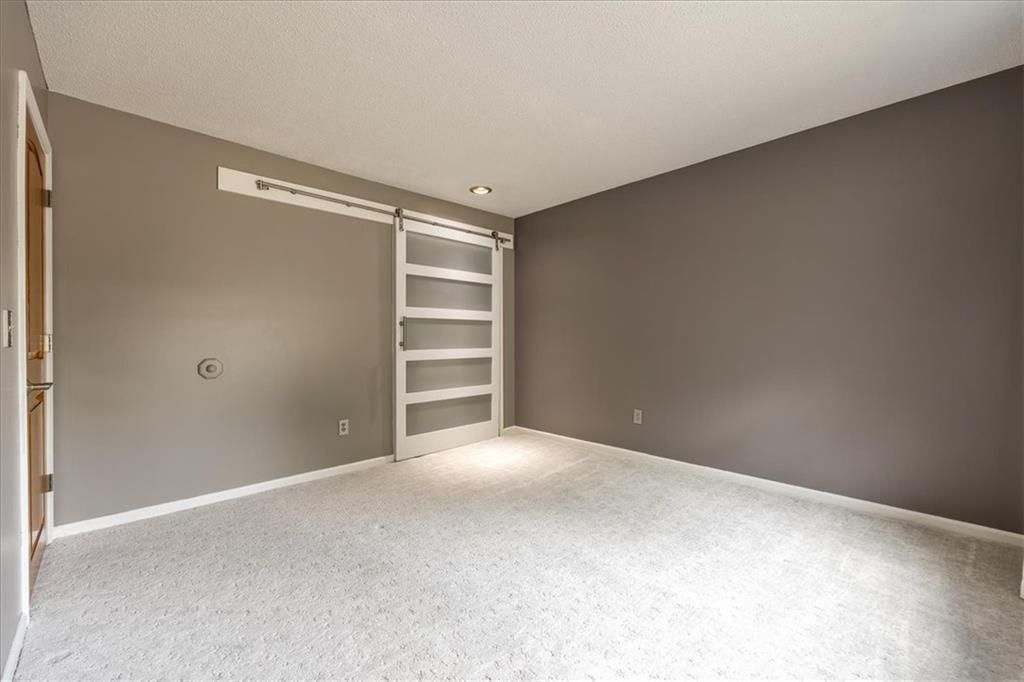 8800 Rosewood Drive — photo 16