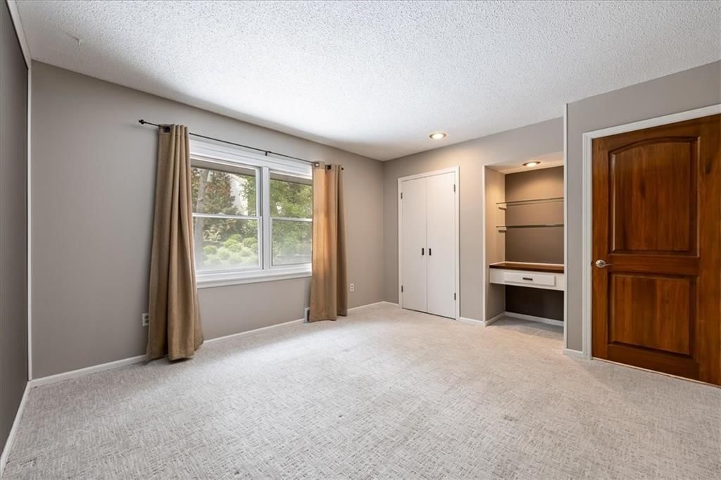 8800 Rosewood Drive — photo 17