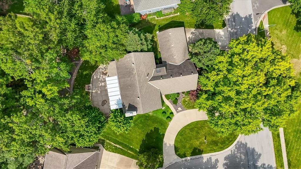 8800 Rosewood Drive — photo 32