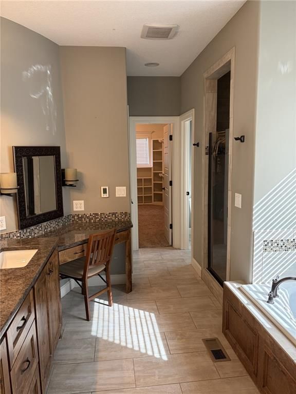 5739 NE Timber Hills Drive — photo 7