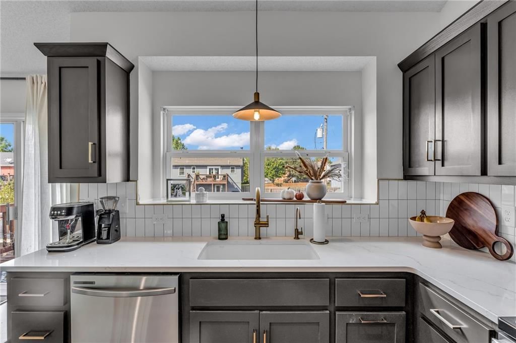 33046 W 88th Terrace — photo 9