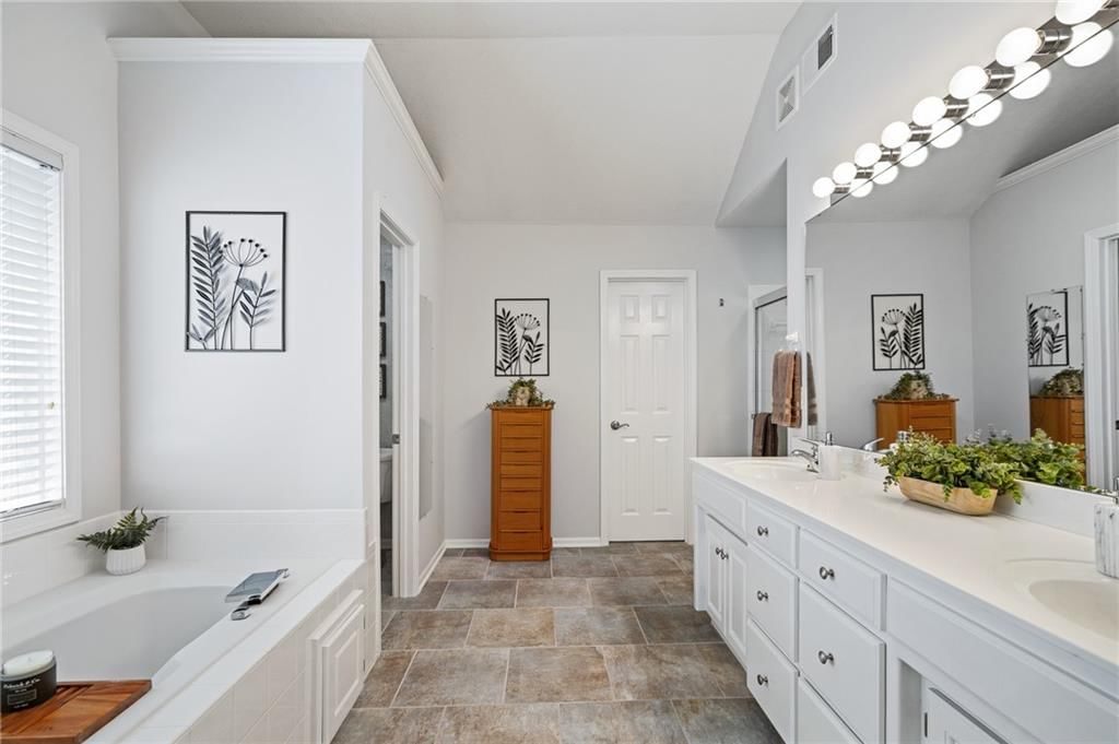 14805 Slater Street — photo 34