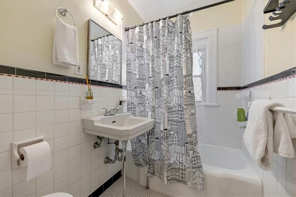 4745 Terrace Street — photo 15
