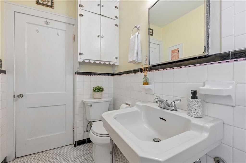 4745 Terrace Street — photo 16