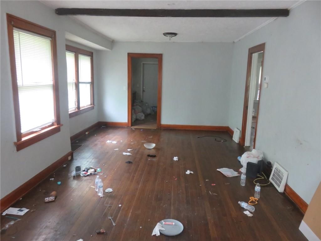 3938 Myrtle Avenue — photo 2