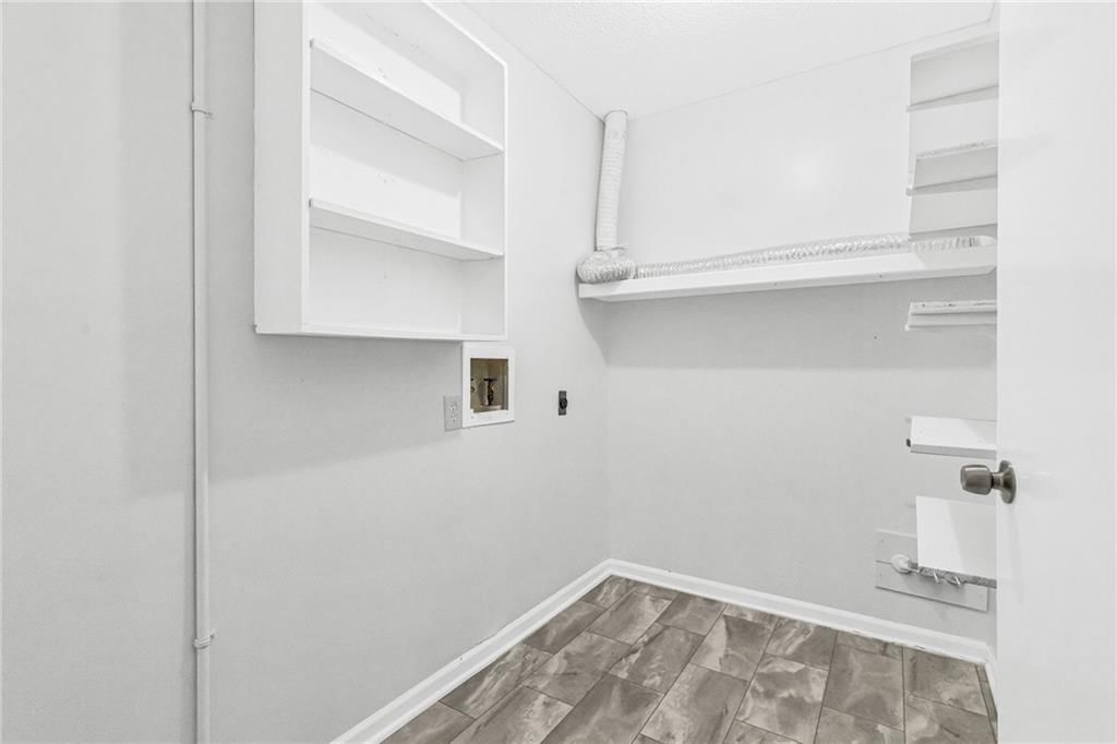 724 E 122nd Terrace — photo 11