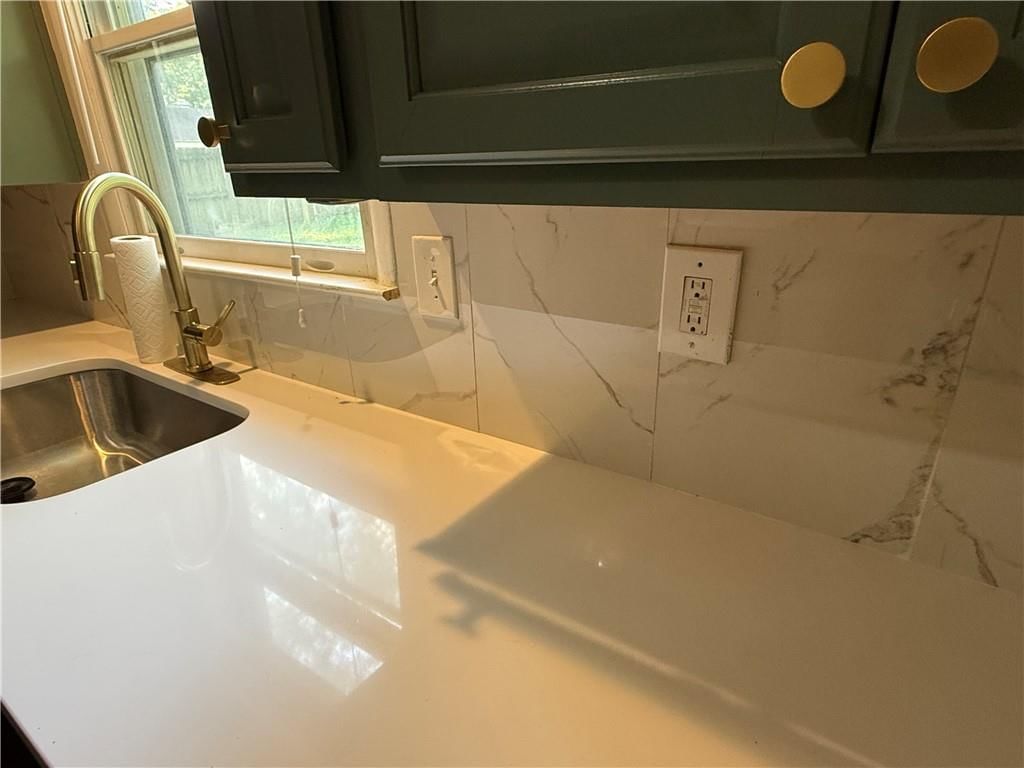 7680 Rainbow Drive — photo 5
