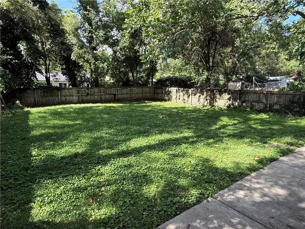 7680 Rainbow Drive — photo 12