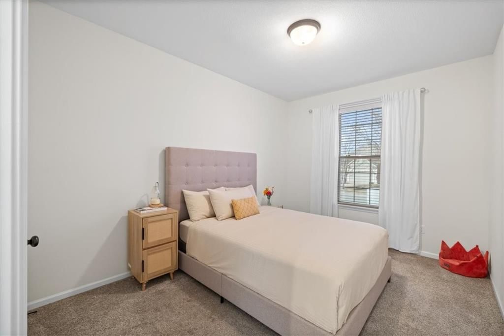 9047 Meadow View Drive — photo 16