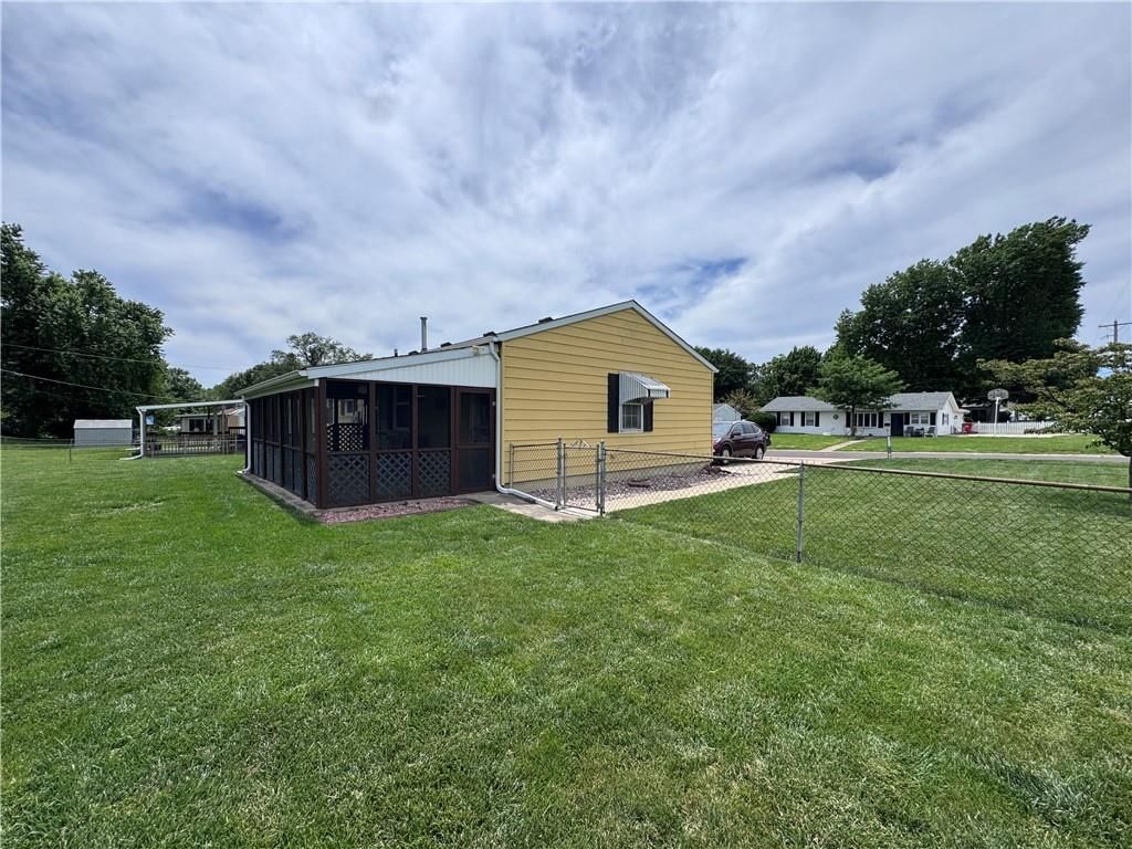 1313 N Cedar Crest Drive — photo 21