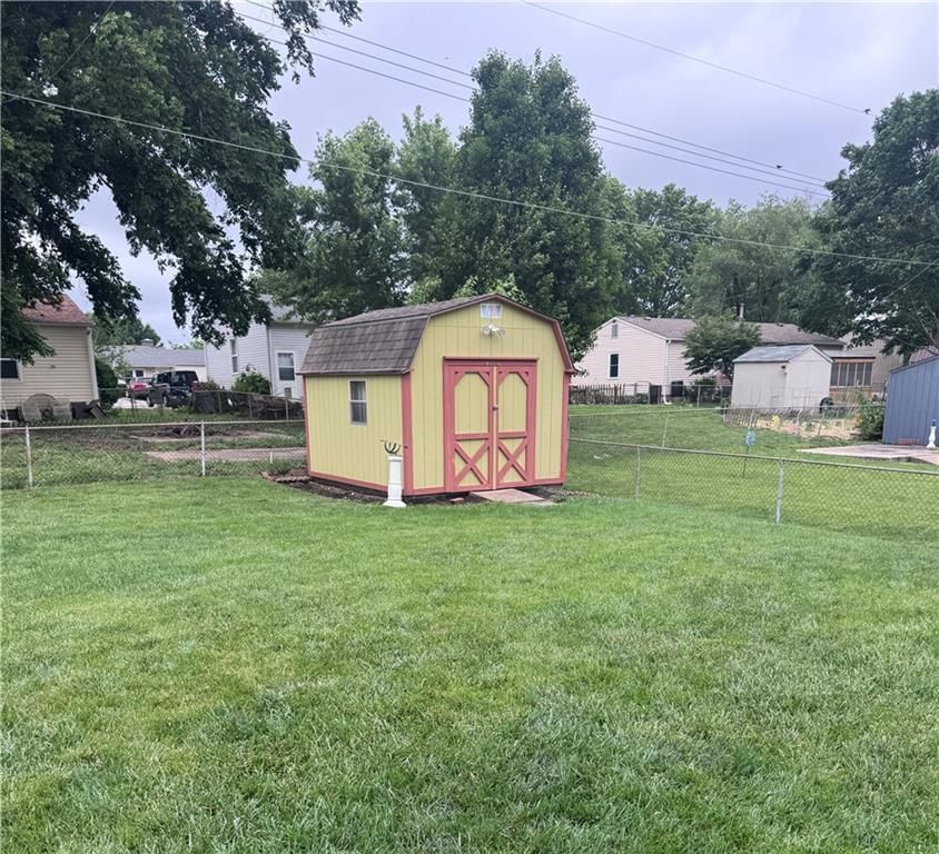 1313 N Cedar Crest Drive — photo 22