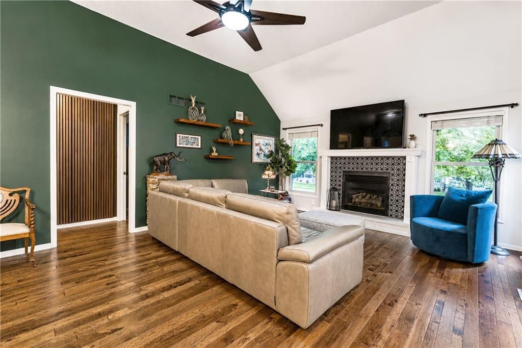 7003 W 156th Terrace — photo 4