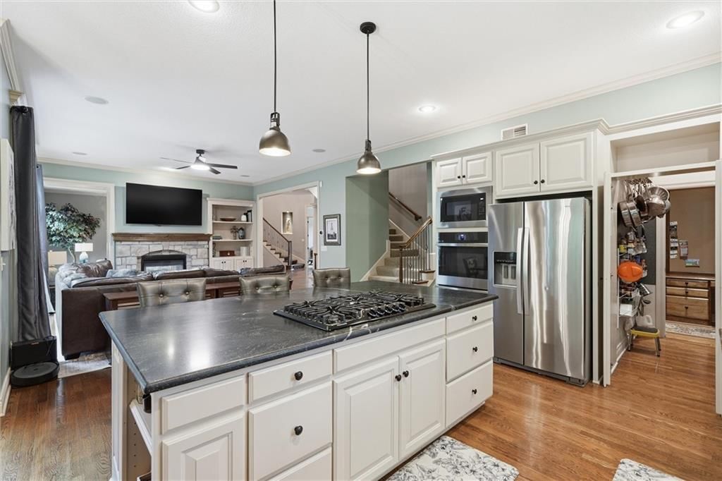 9605 W 150th Street — photo 16