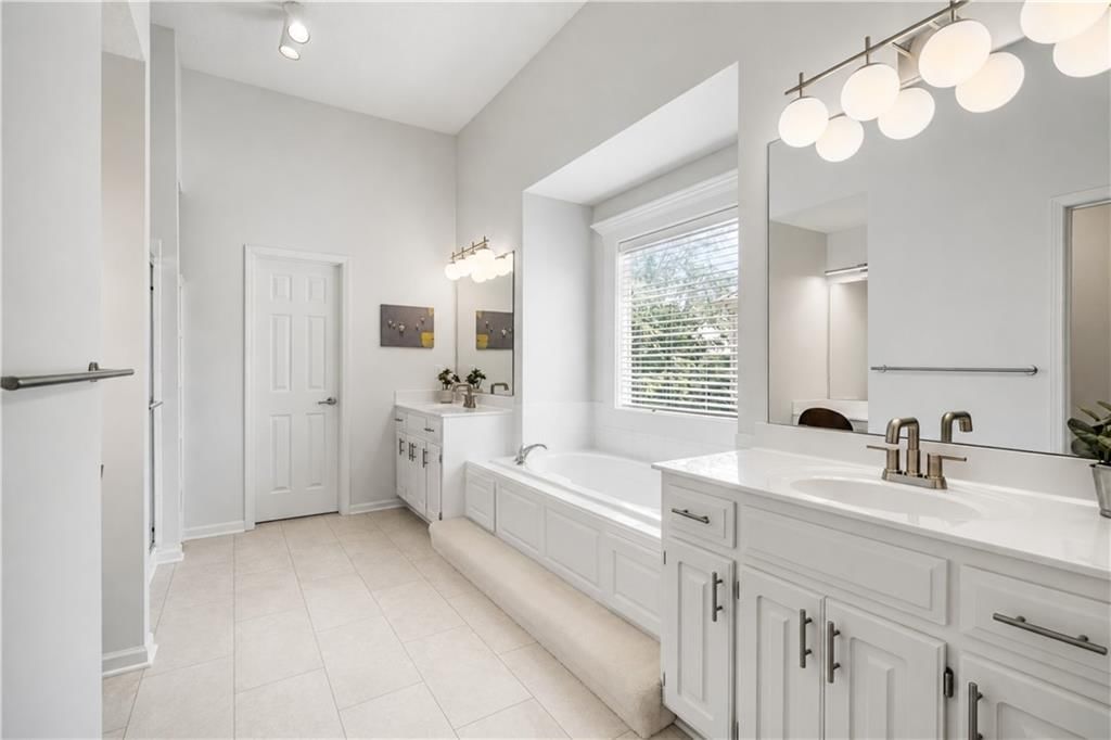 14205 Rosehill Street — photo 35