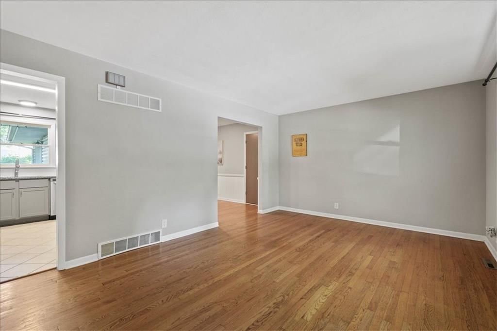 2618 OVERTON Circle — photo 2