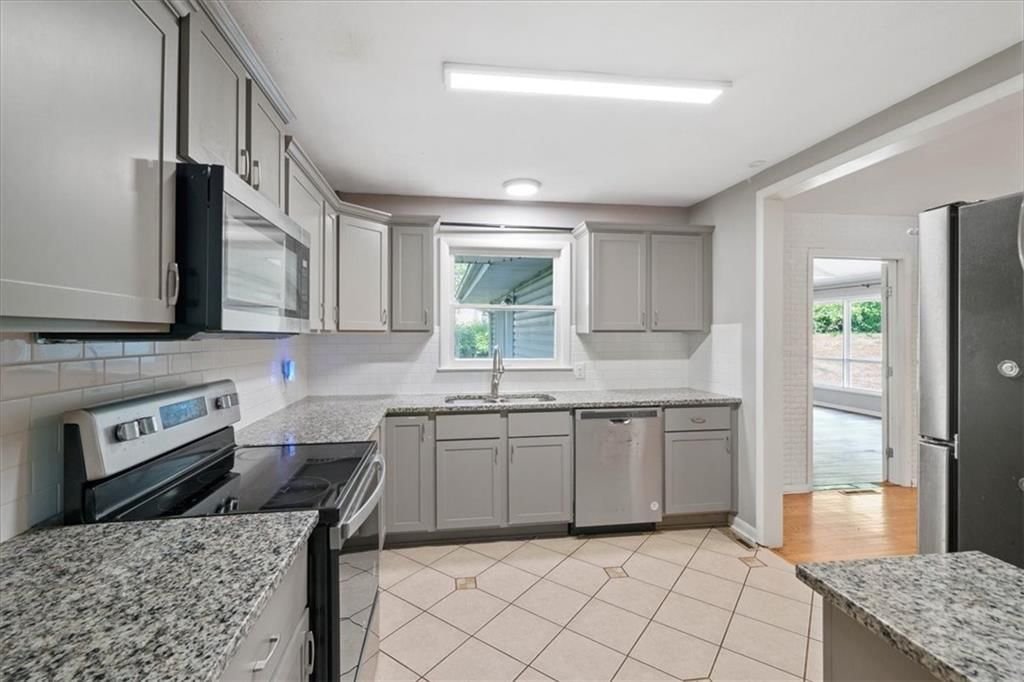 2618 OVERTON Circle — photo 8
