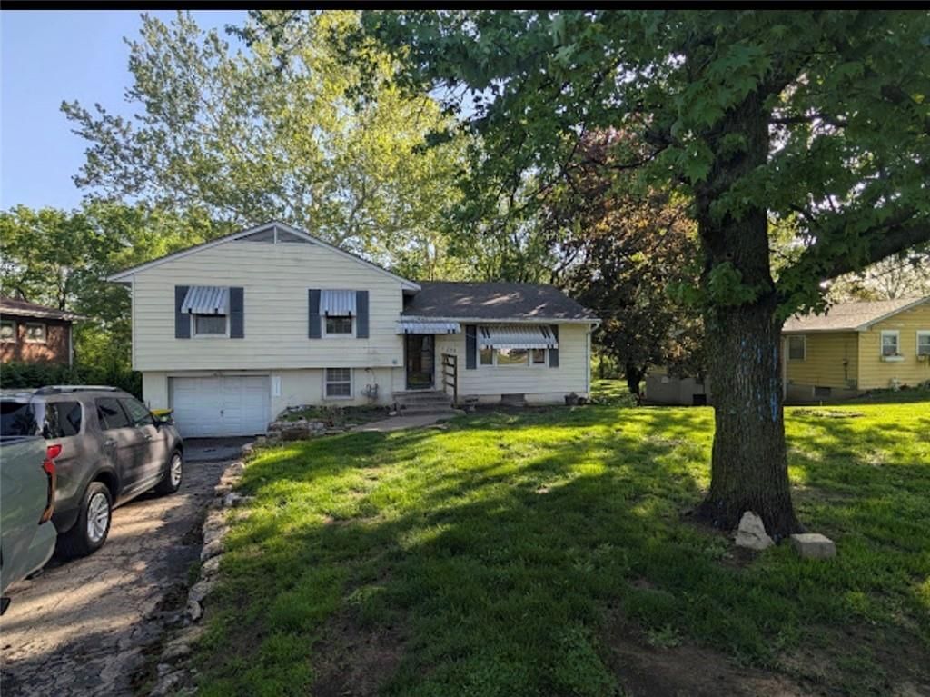 722 Shawnee Road, Kansas City, KS