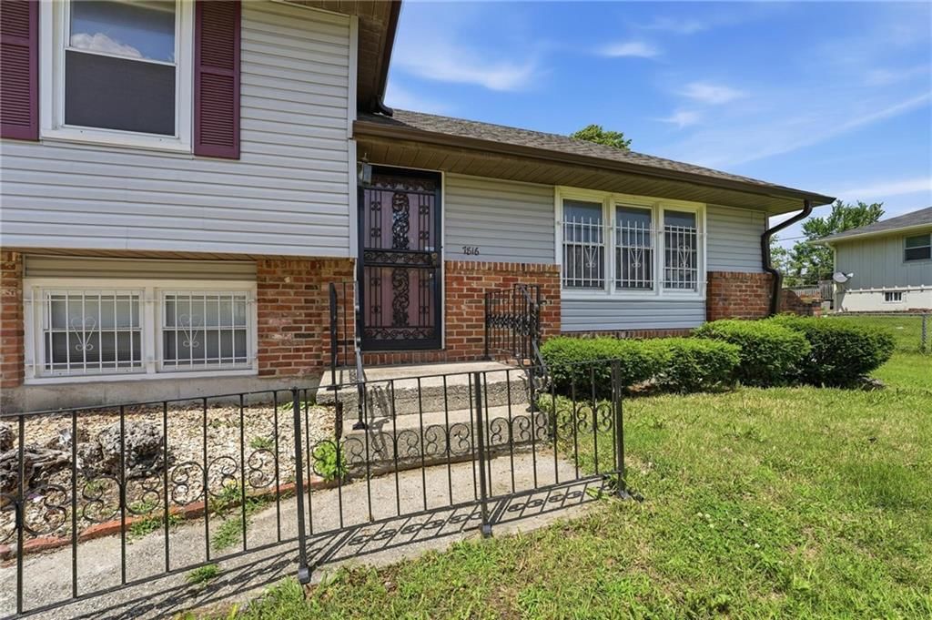 7816 Orville Avenue — photo 4