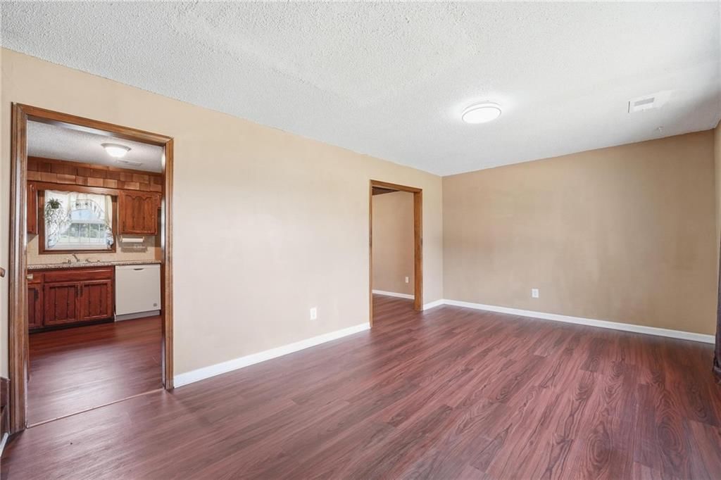 7816 Orville Avenue — photo 6