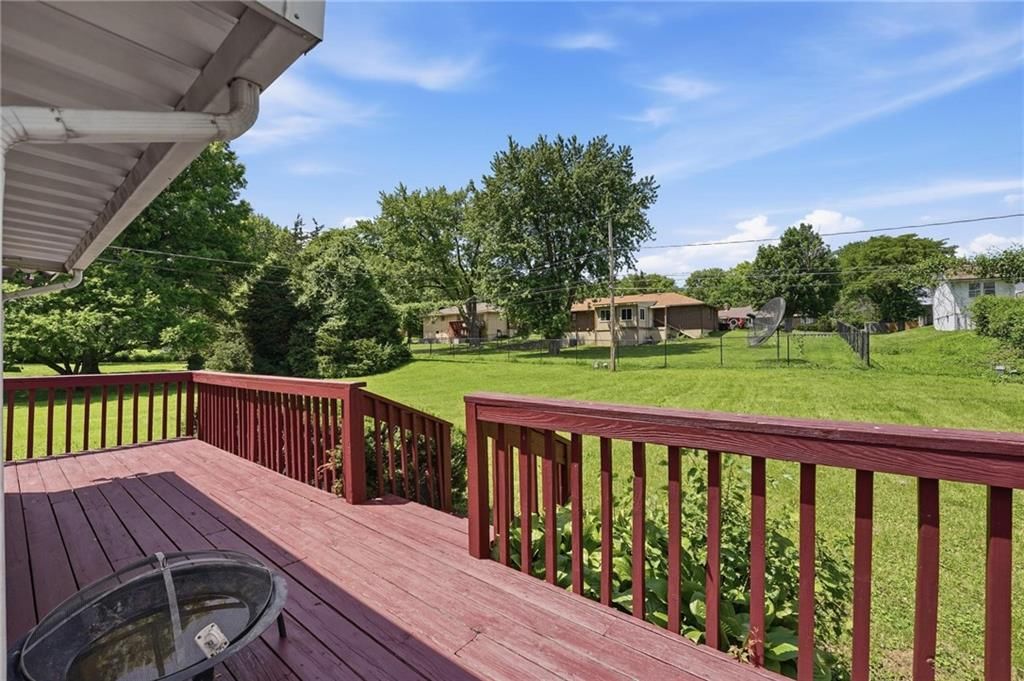 7816 Orville Avenue — photo 32