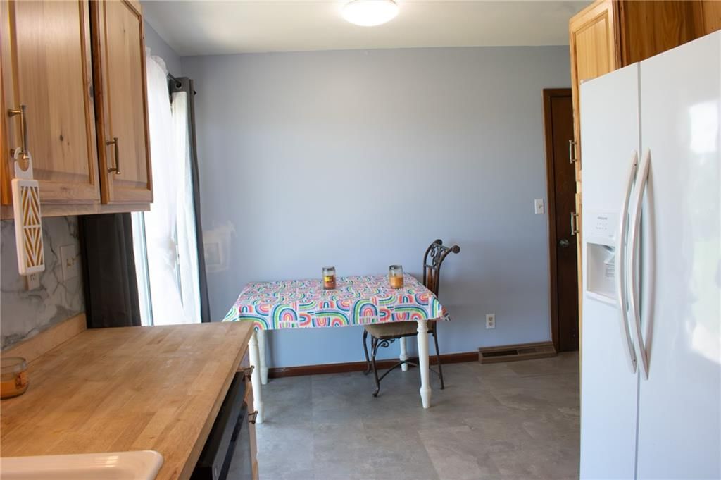 329 W Slater Street — photo 6