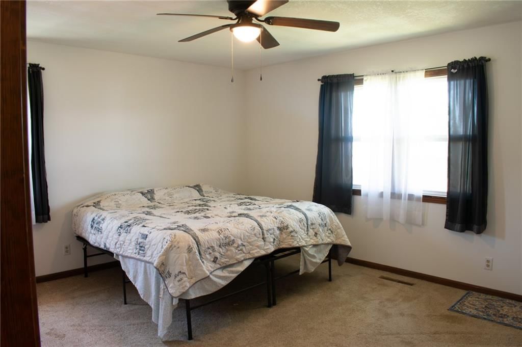 329 W Slater Street — photo 7