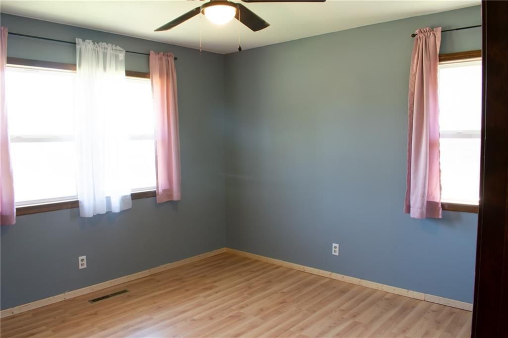 329 W Slater Street — photo 12