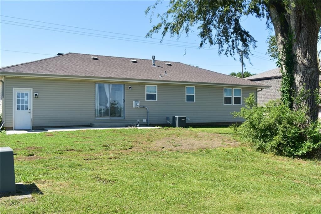 329 W Slater Street — photo 17