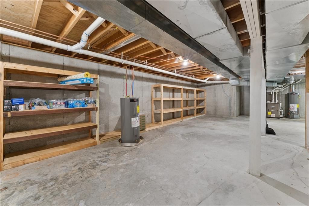 513 S Travis Street — photo 51