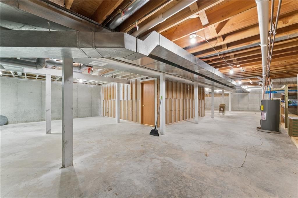 513 S Travis Street — photo 52