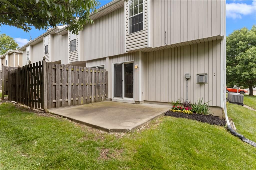 10660 E 46th Terrace — photo 15