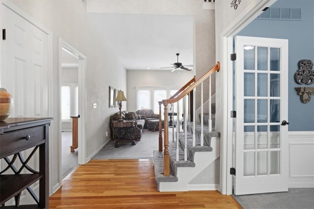 8623 N Richmond Avenue — photo 4