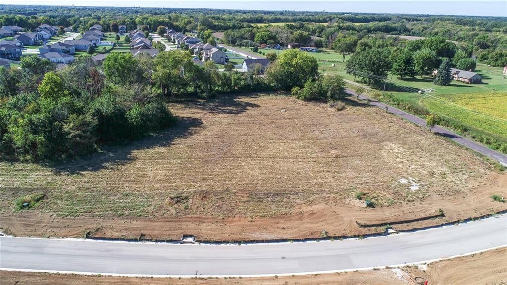 Photo 5 of 9 - Lot 2 Prairie Grove Estates