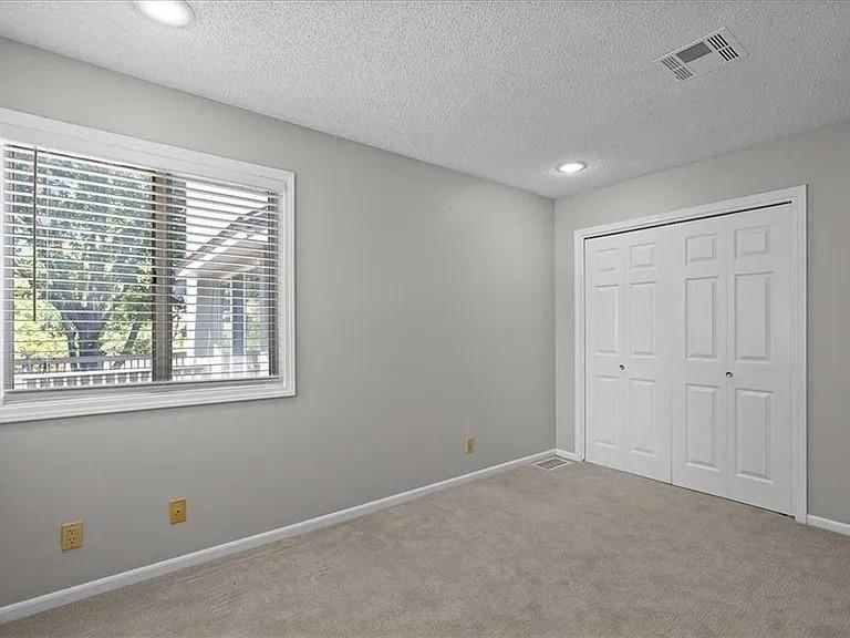 8323 W 120 Terrace — photo 3
