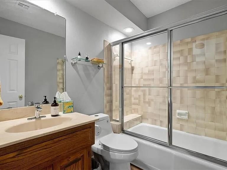 8323 W 120 Terrace — photo 11