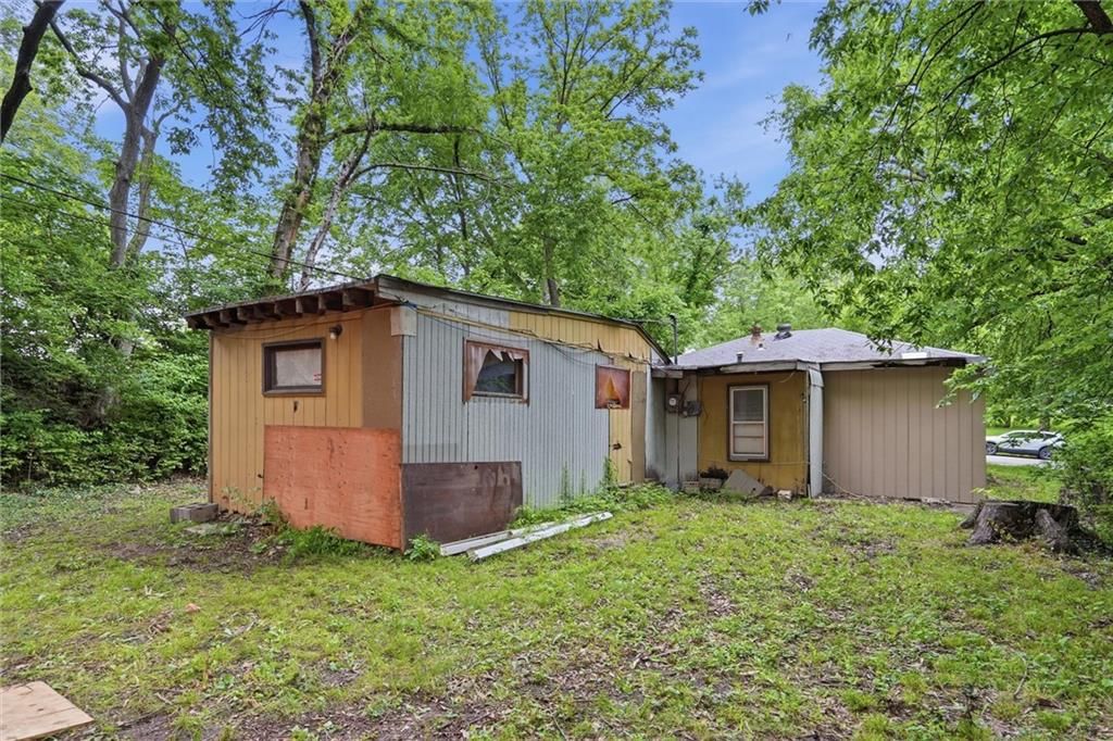 8012 S Benton Avenue — photo 16