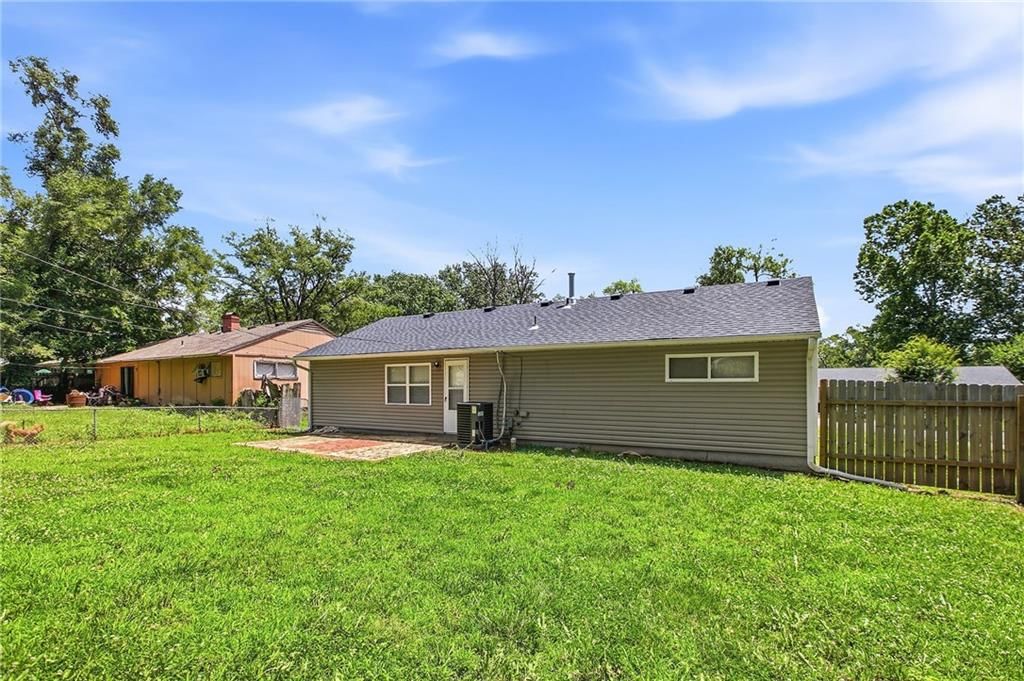 11410 Crystal Street — photo 29
