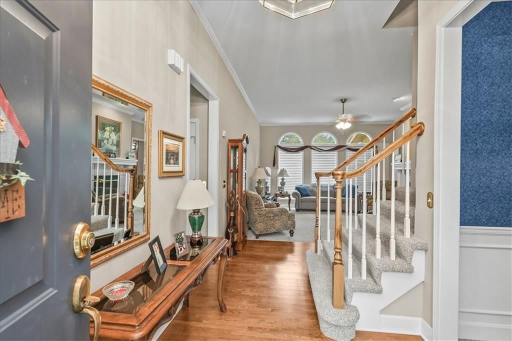 240 SW Winterpark Circle — photo 4