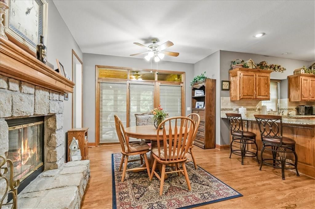 240 SW Winterpark Circle — photo 8